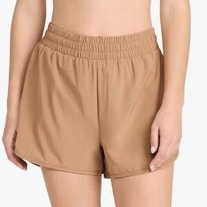 Beyond Yoga Stretch Woven In Stride Lined Short | Toffee